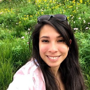 Meet your Posher, Thalia